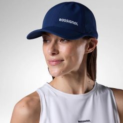 Czapka z daszkiem Rossignol Active. Niebieskie czapki damskie Rossignol, bez wzorów, sportowe. Za 159.99 zł.