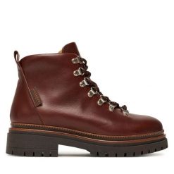Trzewiki Weekend Max Mara. Brązowe botki damskie Weekend Max Mara, bez wzorów, bez obcasa, na płaskiej podeszwie, bez zapięcia. Za 1,919.00 zł.