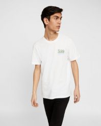 LEE CHEST LOGO TEE MĘSKI T-SHIRT REGULAR FIT BRIGHT WHITE L64RFELJ 112115894. Białe t-shirty męskie Lee, l, bez wzorów, bez kołnierzyka, bez ramiączek. Za 69.99 zł.