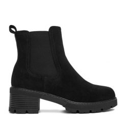 Botki DeeZee. Czarne botki damskie DeeZee, bez wzorów, bez obcasa, na słupku, bez zapięcia. Za 189.99 zł.