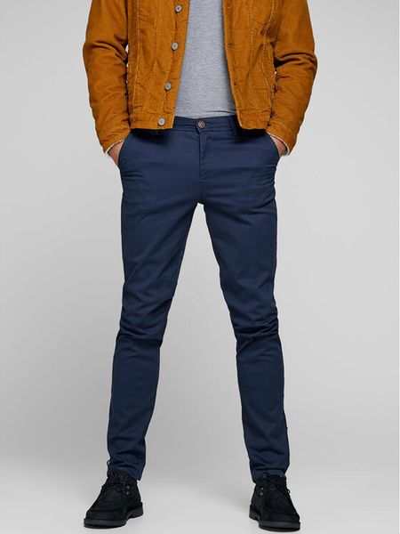 Jack & Jones Chinosy Marco 12150148 Granatowy Slim Fit. Niebieskie eleganckie spodnie męskie Jack & Jones, bez wzorów, z bawełny. Za 139.99 zł.