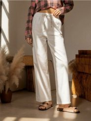 Jeansy wide leg - biały. Białe jeansy damskie Sinsay, bez wzorów, z jeansu. Za 49.99 zł.