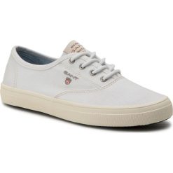 Tenisówki GANT - New Haven 18538396 Bright White G290. Białe trampki i tenisówki damskie GANT, bez wzorów, z gumy, bez zapięcia. W wyprzedaży za 179.00 zł.