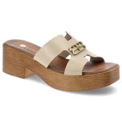 Beżowe Stylowe Klapki Armodo Modne Obuwie Damskie. Brązowe klapki damskie Armodo, bez wzorów, eleganckie, bez obcasa, na obcasie, bez zapięcia. Za 229.00 zł.