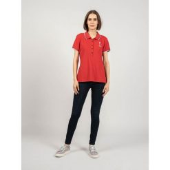 Koszulka polo do golfa damska Auroa. Czerwone bluzki damskie North Sails, l, bez wzorów, z poliesteru, sportowe, bez kołnierzyka, bez ramiączek. Za 250.00 zł.