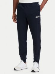 EA7 Emporio Armani Spodnie dresowe 7M002198 AF10377 UB102 Granatowy Slim Fit. Niebieskie spodnie sportowe męskie EA7 Emporio Armani, m, bez wzorów, z bawełny. Za 529.99 zł.