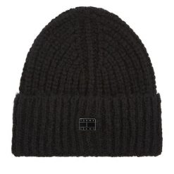 Czapka Tommy Jeans. Czarne czapki damskie Tommy Jeans, na zimę, bez wzorów, z jeansu. Za 219.99 zł.