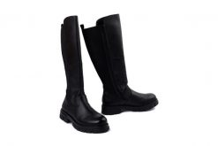 RIEKER Z9158-00 black, kozaki damskie. Czarne kozaki damskie Rieker, na zimę, bez wzorów, bez obcasa, na obcasie, bez zapięcia. Za 479.90 zł.