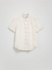 Bawełniana koszula regular fit - złamana biel. Koszule męskie Reserved, l, bez wzorów, z bawełny, bez kołnierzyka, bez ramiączek. Za 99.99 zł.