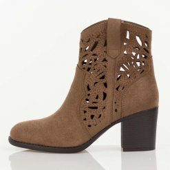 Brązowe botki damskie na słupku M.Daszyński Sa250-5. Brązowe botki damskie M.Daszyński, na jesień, bez wzorów, z jeansu, boho, z okrągłym noskiem, bez obcasa, na obcasie, bez zapięcia. Za 229.00 zł.