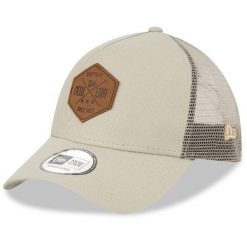 Czapka New Era A Frame Trucker. Brązowe czapki damskie New Era, bez wzorów, sportowe. Za 190.50 zł.