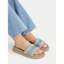 Klapki G-Star. Niebieskie klapki damskie G-Star, bez wzorów, retro, bez obcasa, bez zapięcia. Za 90.99 zł.