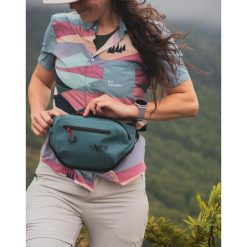 Torba nerka wodoszczelna Pelican Exodry. Niebieskie saszetki i nerki męskie PELICAN, bez wzorów. Za 229.00 zł.