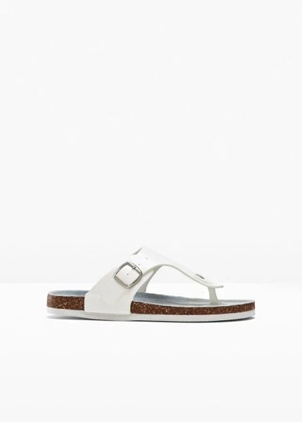 Klapki japonki. Białe klapki damskie bonprix, bez wzorów, z denimu, bez obcasa, bez zapięcia. Za 112.99 zł.