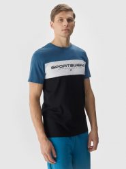 4F T-shirt z nadrukiem męski - niebieski M. Niebieskie t-shirty męskie 4F, m, bez wzorów, z bawełny, bez kołnierzyka, bez ramiączek. W wyprzedaży za 39.99 zł.