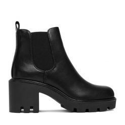 Botki DeeZee. Czarne botki damskie DeeZee, bez wzorów, bez obcasa, na słupku, bez zapięcia. Za 189.99 zł.
