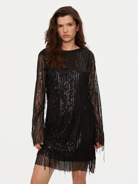 Noisy May Sukienka koktajlowa Starlet 27031991 Czarny Loose Fit. Czarne sukienki damskie Noisy May, xs, bez wzorów, z syntetyku, wizytowe, bez kołnierzyka, bez ramiączek. Za 259.99 zł.