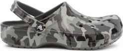 Crocs uniwersalne klapki Crocs 206454 EU 39-40. Klapki damskie Crocs, bez wzorów, sportowe, bez obcasa, bez zapięcia. Za 234.36 zł.
