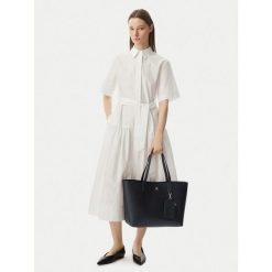 Torebka Tommy Hilfiger. Czarne shopperki damskie Tommy Hilfiger, bez wzorów, bez dodatków. Za 649.99 zł.