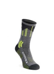 Skarpety trekkingowe X-Socks Effektor Trekking. Szare skarpetki damskie X-Socks, bez wzorów, z materiału. Za 100.00 zł.