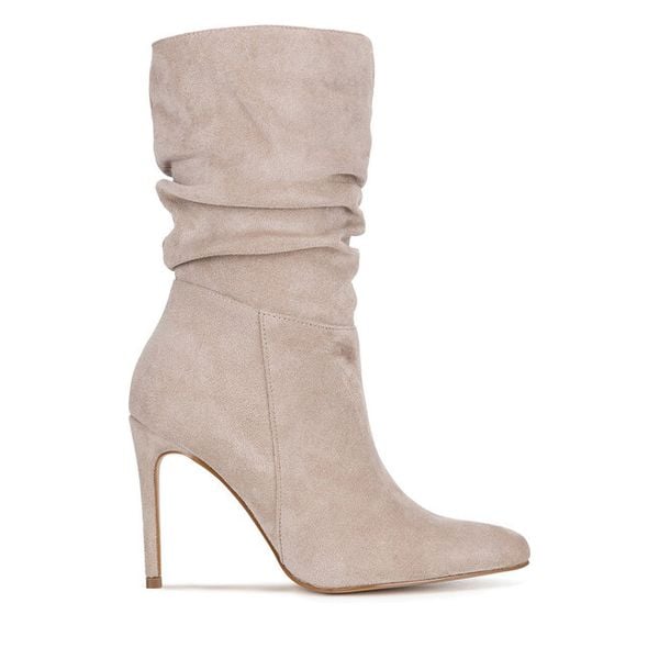 Botki DeeZee. Brązowe botki damskie DeeZee, bez wzorów, bez obcasa, na szpilce, bez zapięcia. Za 199.99 zł.