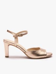 Platynowe sandały na szpilce. Brązowe sandały damskie Ryłko, bez wzorów, ze skóry, z okrągłym noskiem, bez obcasa, na szpilce, bez zapięcia. Za 399.99 zł.