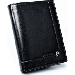 Portfel męski czarny PIERRE CARDIN YS507.1 326 NERO. Czarne portfele męskie Pierre Cardin, bez wzorów, z materiału. Za 134.00 zł.