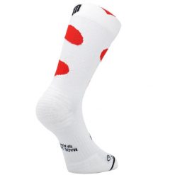 Skarpetki biegowe Sporcks Kinetic. Czerwone skarpetki damskie SPORCKS, bez wzorów, z nylonu. Za 154.00 zł.