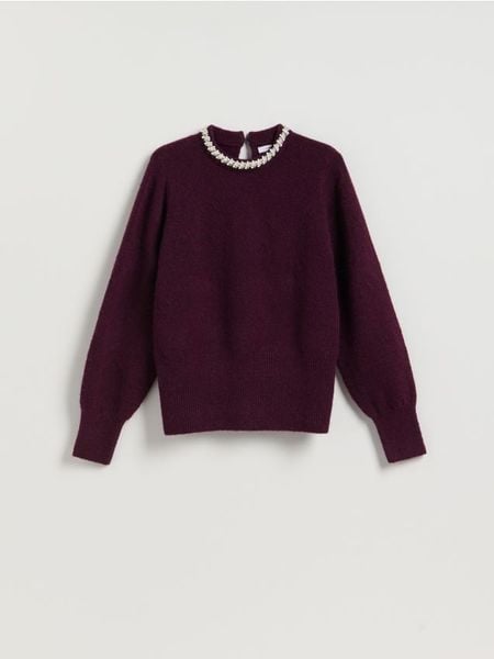 Sweter z aplikacją - ciemnofioletowy. Fioletowe swetry nierozpinane damskie Reserved, l, z aplikacjami, z dzianiny, bez kołnierzyka, bez ramiączek. Za 139.99 zł.