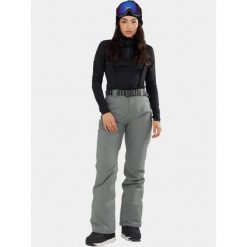 Spodnie Narciarskie Damskie Fundango Morta. Zielone spodnie dresowe damskie FUNDANGO, bez wzorów, z dresówki, sportowe. W wyprzedaży za 499.00 zł.