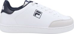 Fila Buty damskie Fila Courtbay białe FFW0477 13037 40. Białe obuwie sportowe damskie Fila, bez wzorów, bez zapięcia. Za 197.00 zł.