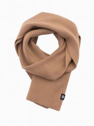Monochromatyczny szalik męski z prążkowanej dzianiny – jasnobrązowy V4. Brązowe szaliki męskie Ombre Clothing, z aplikacjami, z dzianiny. Za 114.99 zł.