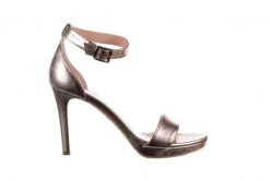 Sandały Bayla-056 9177-1484 Złoty, Skóra naturalna - 40. Żółte sandały damskie Bayla, bez wzorów, ze skóry, bez obcasa, na szpilce, bez zapięcia. W wyprzedaży za 134.10 zł.