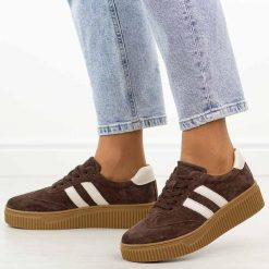 Brązowe skórzane półbuty damskie Filippo Dp6776/26. Brązowe półbuty damskie Filippo, na jesień, bez wzorów, z jeansu, eleganckie, bez obcasa, na platformie, bez zapięcia. Za 249.00 zł.