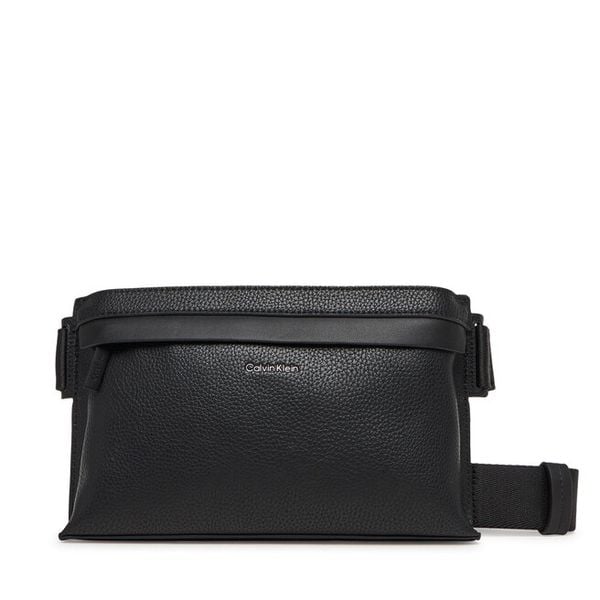 Nerka Calvin Klein. Czarne saszetki i nerki męskie Calvin Klein, bez wzorów. Za 349.99 zł.