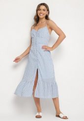 Niebieska Sukienka Rozkloszowana na Ramiączkach z Guzikami z Wiskozą Efrinelle. Niebieskie sukienki damskie Born2be, na co dzień, l, bez wzorów, z wiskozy, eleganckie, bez kołnierzyka, bez ramiączek, midi, rozkloszowane. Za 99.99 zł.
