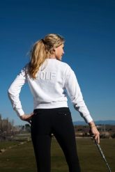 Damski golfowy sweter Kauri z okrągłym dekoltem – Miękki i wygodny. Białe swetry nierozpinane damskie FLAIRWAY GOLF, xs, bez wzorów, z bawełny, eleganckie, bez kołnierzyka, bez ramiączek. Za 339.00 zł.