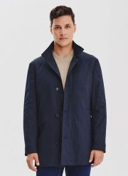 PAKO LORENTE – Granatowy płaszcz jesienny. Niebieskie płaszcze męskie Pako Lorente, na jesień, bez wzorów, z bawełny, bez kołnierzyka, bez kaptura. Za 499.99 zł.