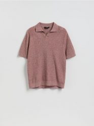 Strukturalny sweter polo - czerwony. Czerwone swetry męskie Reserved, l, bez wzorów, z bawełny, bez kołnierzyka, bez ramiączek. Za 129.99 zł.