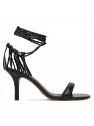 Patrizia Pepe Sandały 8X0103/L026-K103 Czarny. Czarne sandały damskie Patrizia Pepe, bez wzorów, ze skóry, bez obcasa, na szpilce, bez zapięcia. Za 1,269.00 zł.