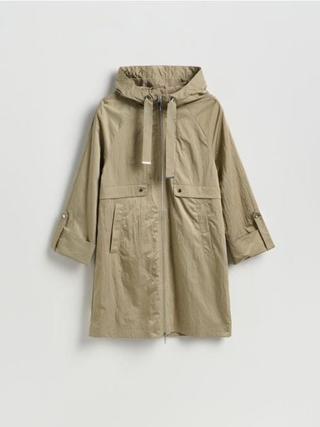 Kurtka parka z kapturem - warm olive. Zielone kurtki damskie Reserved, l, bez wzorów, z tkaniny, z kapturem. W wyprzedaży za 139.99 zł.