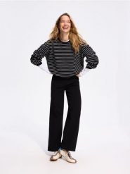 Bawełniana bluza w paski - czarny. Czarne bluzy damskie Reserved, l, bez wzorów, z bawełny, bez ramiączek, bez kaptura. Za 99.99 zł.