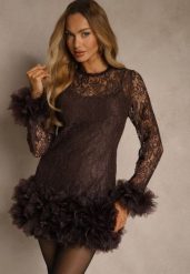 Brązowa Dopasowana Koronkowa Sukienka Koktajlowa z Tiulowymi Aplikacjami Kretalia. Brązowe sukienki damskie Renee, na imprezę, m, z aplikacjami, z koronki, wizytowe, bez kołnierzyka, bez ramiączek, dopasowane. Za 219.99 zł.