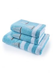 Ręczniki z motywem żaglówek. Niebieskie stroje kąpielowe damskie bonprix, z aplikacjami. Za 59.99 zł.