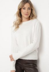 Jasnobeżowy Sweter o Klasycznym Kroju Vitilia. Brązowe swetry nierozpinane damskie Born2be, m, bez wzorów, z jeansu, biznesowe, bez kołnierzyka, bez ramiączek. Za 89.99 zł.