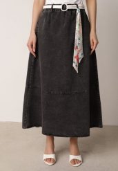 Czarna Rozkloszowana Spódnica Jeansowa z Bawełny z Paskiem z Apaszką Ipharianne. Czarne spódnice damskie Born2be, do pracy, l, bez wzorów, z bawełny, biznesowe, midi, koszulowe. Za 179.99 zł.