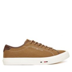 Tenisówki Tommy Hilfiger. Brązowe trampki męskie Tommy Hilfiger, bez wzorów, street, bez zapięcia. Za 229.99 zł.