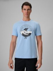 4F T-shirt regular z nadrukiem męski - niebieski S. Niebieskie t-shirty męskie 4F, m, bez wzorów, z bawełny, bez kołnierzyka, bez ramiączek. Za 69.99 zł.