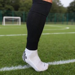 Getry piłkarskie czerwone skarpety bez stóp 42-47. Czerwone skarpetki damskie YAKIMASPORT, bez wzorów. Za 19.99 zł.