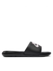 Nike Klapki Victori One Slide CN9677 002 Czarny. Czarne klapki damskie Nike, bez wzorów, ze skóry, bez obcasa, bez zapięcia. Za 119.99 zł.